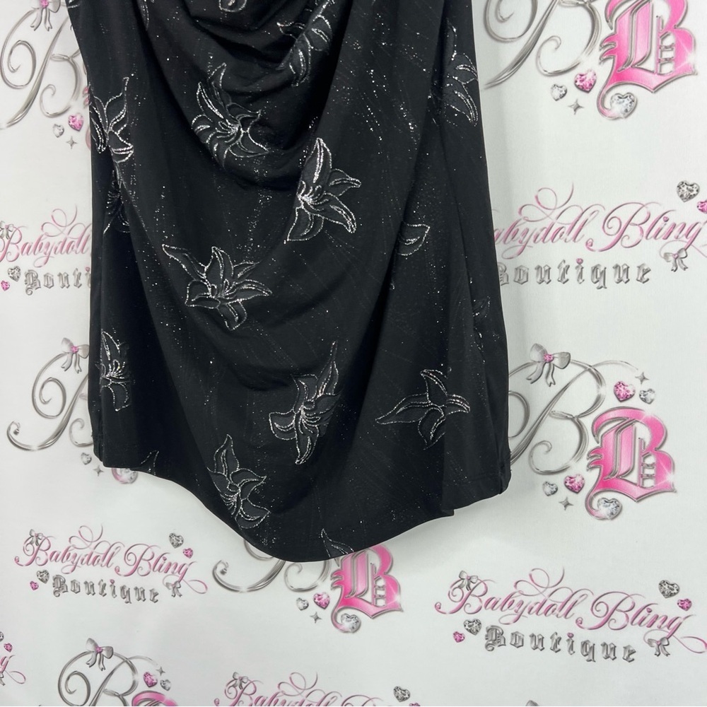 Reitmans tank top sparkly glitter flowers y2k scoop neck Black Floral Tank Top - Picture 3 of 6